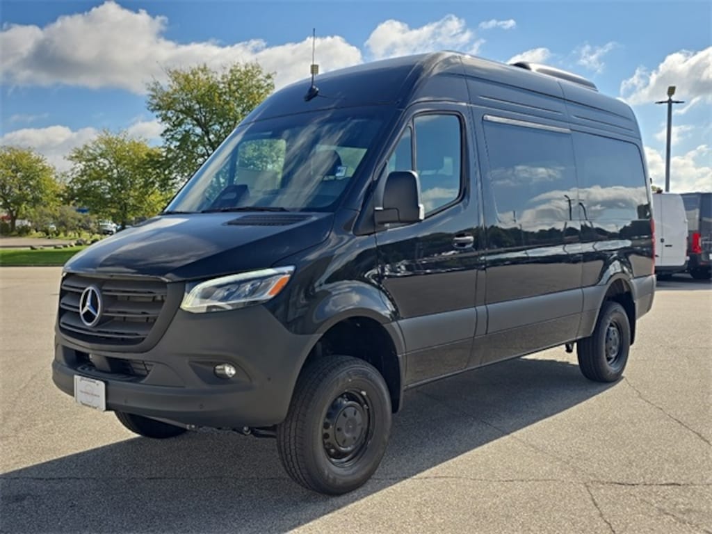 New 2025 Mercedes-Benz Sprinter 2500 Standard Roof 4-Cyl Diesel HO Van Passenger Van