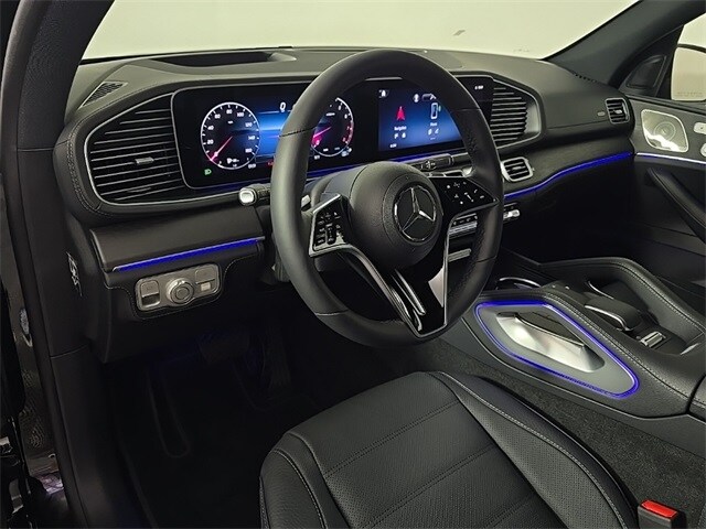 2026 Mercedes Benz GLE 580 4MATIC photo 3