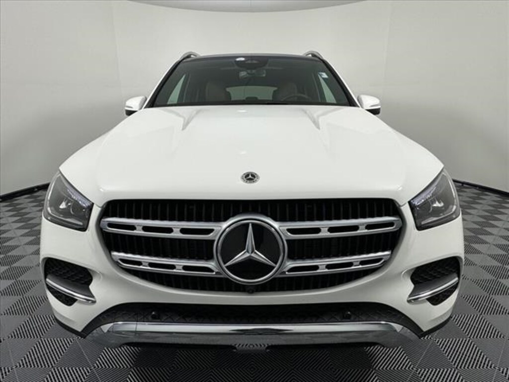 Used 2024 MercedesBenz GLE AUTO Milwaukee, Waukesha WI 4JGFB4FB5RB139946