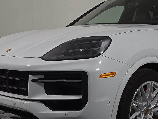 2025 Porsche Cayenne Coup S E-Hybrid - Photo 12