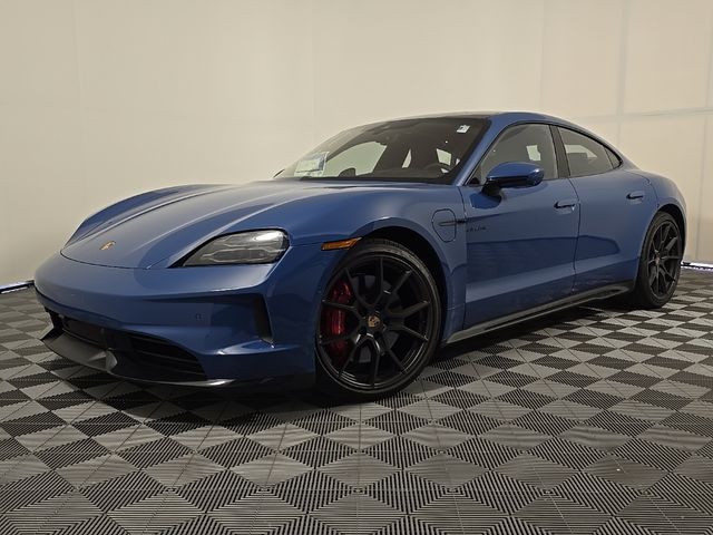 2025 Porsche Taycan GTS's photo