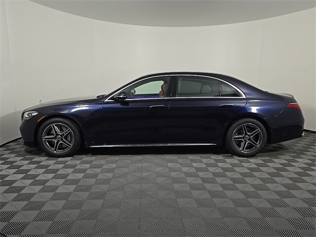 2026 Mercedes Benz S 580 4MATIC photo 2