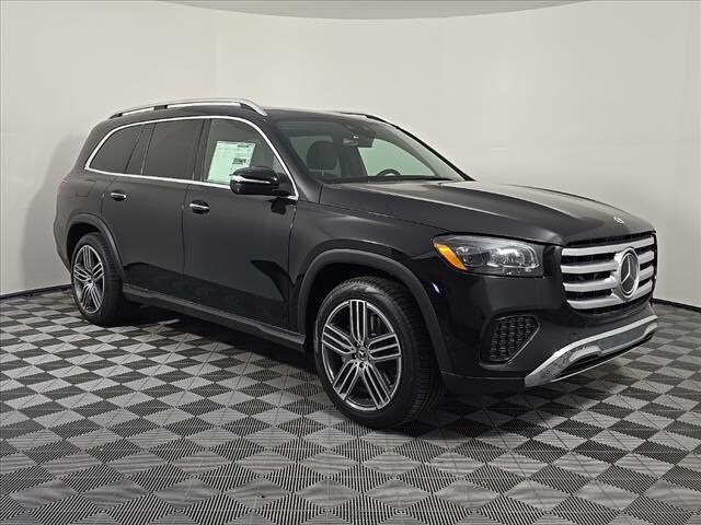 2025 Mercedes Benz GLS 450 4MATIC photo 3