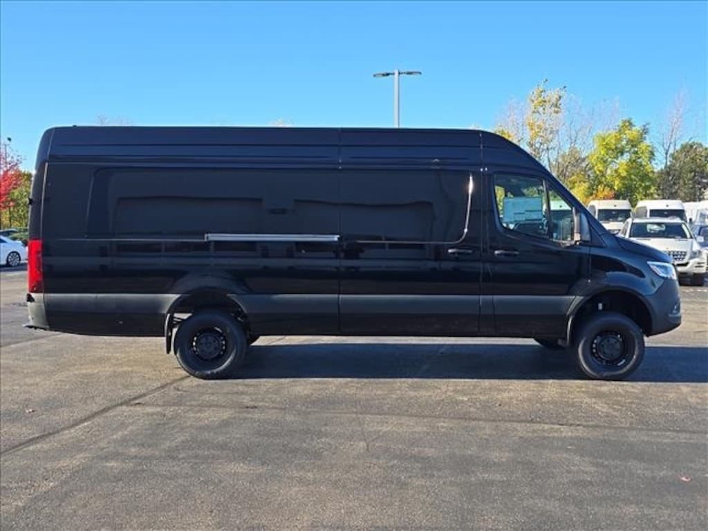 New 2026 Mercedes-Benz Sprinter 2500 High Roof 4-Cyl Diesel HO Van Extended Cargo Van