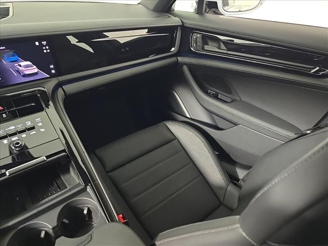 2026 Porsche Panamera Base - Photo 24