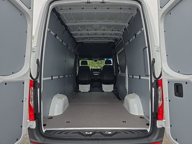 2026 Mercedes-Benz Sprinter Cargo Van Base - Photo 9