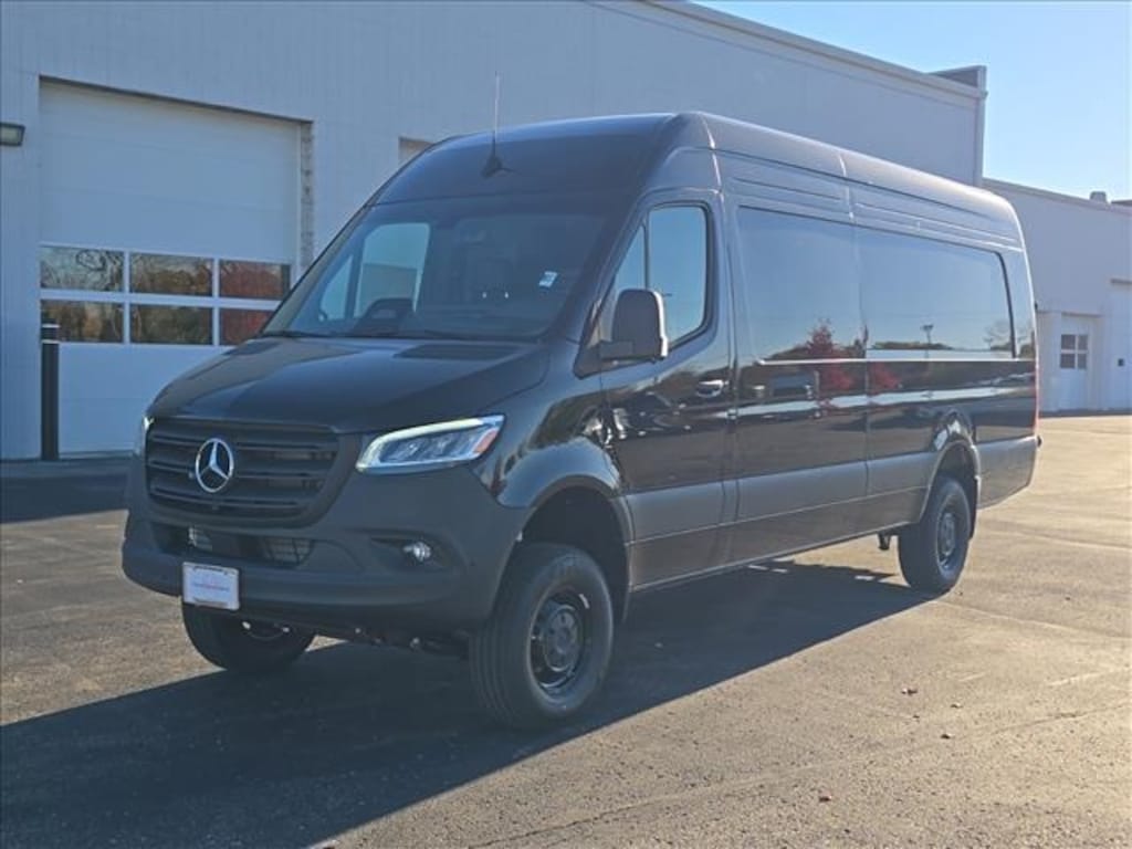 New 2026 Mercedes-Benz Sprinter 2500 High Roof 4-Cyl Diesel HO Van Extended Cargo Van
