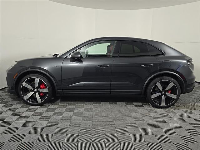 Used 2025 Porsche Macan S with VIN WP1AB2XA8SL154509 for sale in Waukesha, WI