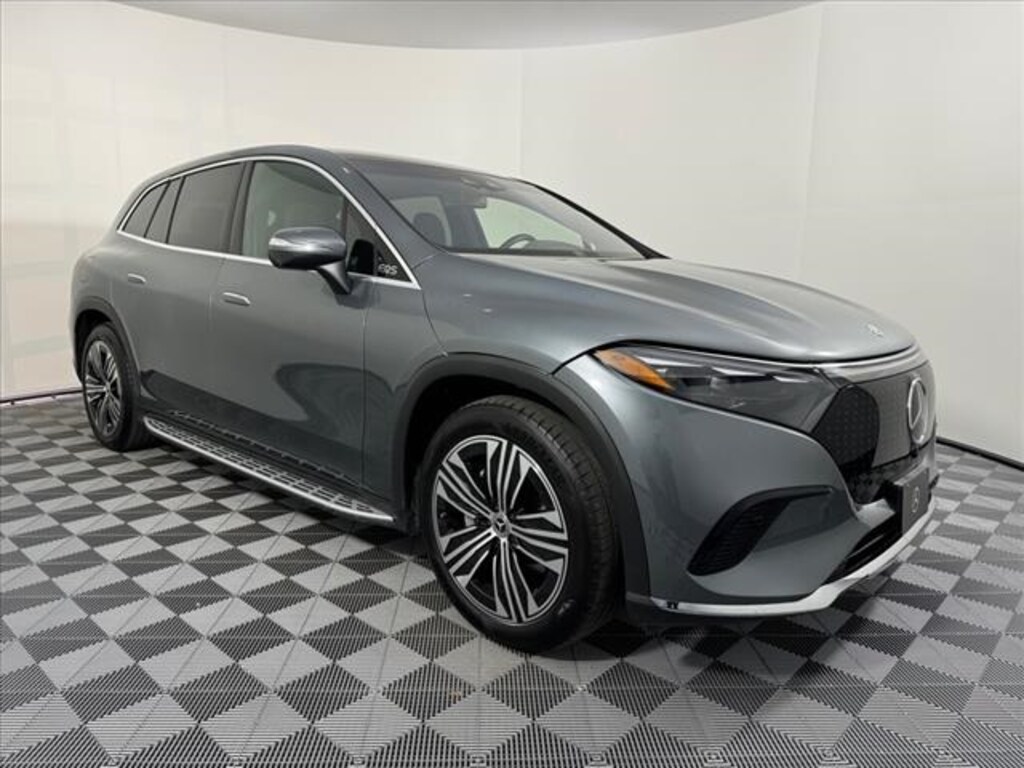 Used 2024 MercedesBenz EQS Auto Milwaukee Wisconsin Waukesha WI