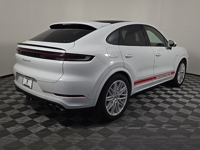 2025 Porsche Cayenne Coup S E-Hybrid - Photo 7