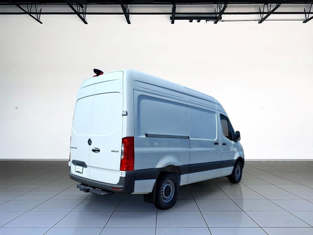 New 2026 Mercedes-Benz Sprinter 2500 Standard Roof 4-Cyl Diesel