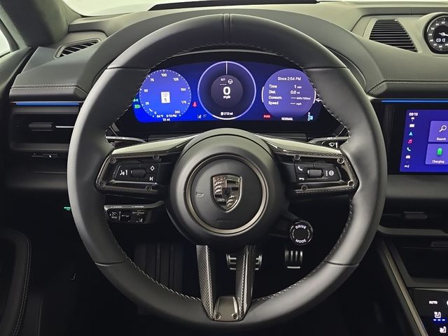 2025 Porsche Macan Turbo Electric - Photo 30