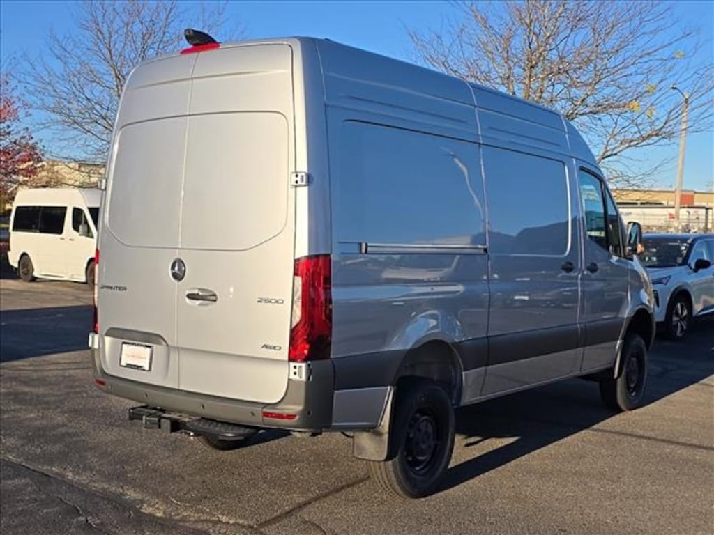New 2026 Mercedes-Benz Sprinter 2500 Standard Roof 4-Cyl Diesel HO Van Cargo Van