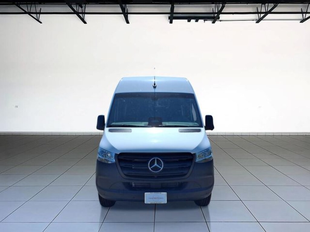 New 2026 Mercedes-Benz Sprinter 2500 High Roof 4-Cyl Diesel