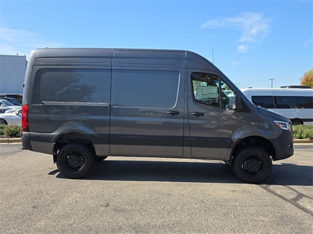 New 2026 Mercedes-Benz Sprinter 2500 Standard Roof 4-Cyl Diesel HO Van Cargo Van