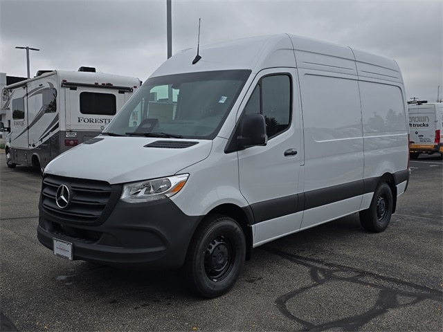 2026 Mercedes-Benz Sprinter Cargo Van Base's photo