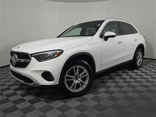 2025 Mercedes-Benz GLC