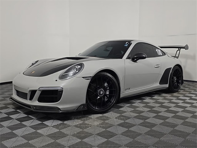 2018 Porsche 911 GTS