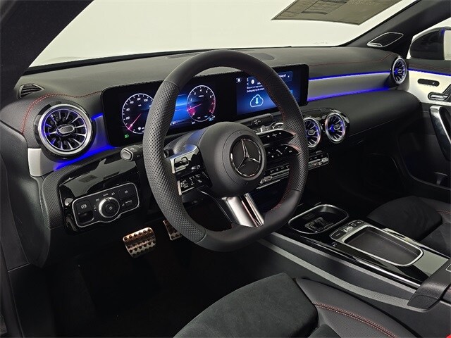 2026 Mercedes Benz CLA 250 4MATIC photo 4