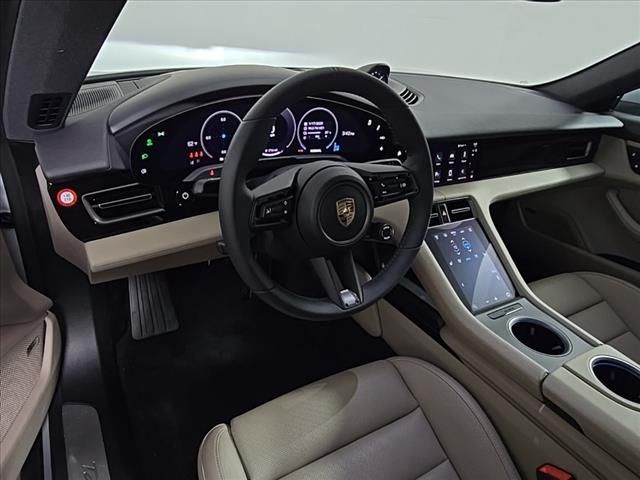 2025 Porsche Taycan Base - Photo 4