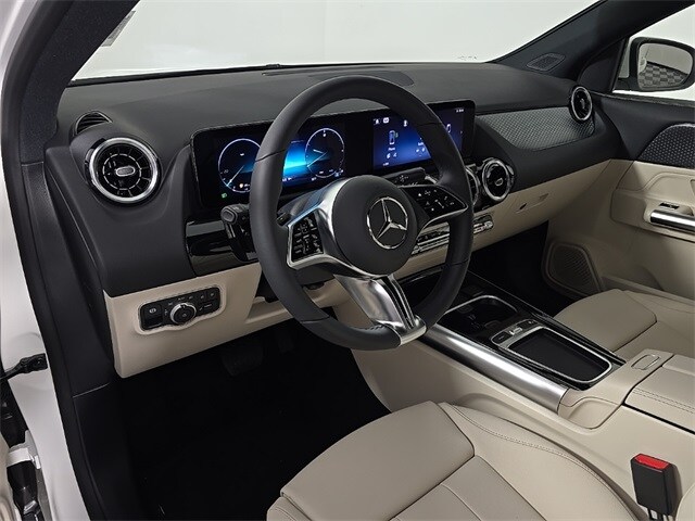 2025 Mercedes Benz GLA 250 4MATIC photo 4