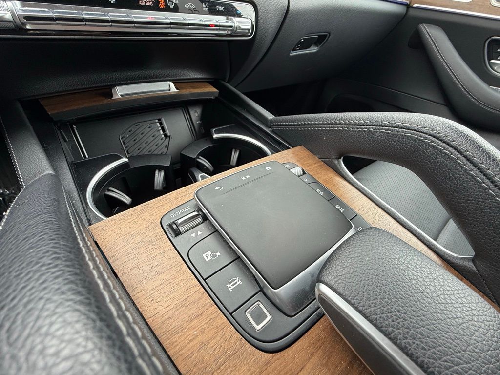 2025 Mercedes-Benz GLE GLE450 - Photo 17