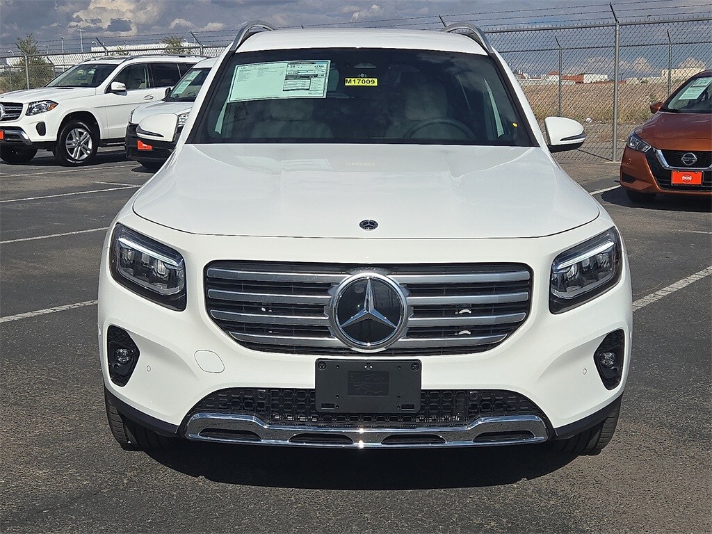 2026 Mercedes Benz GLB 250 photo 3