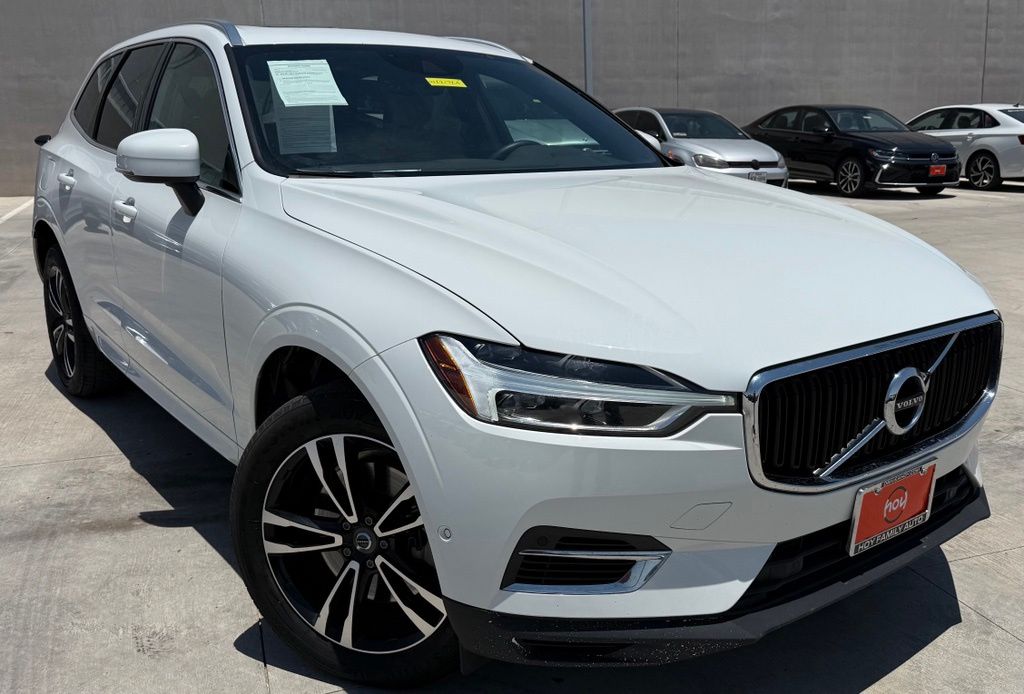 Used 2019 Volvo XC60 Hybrid T8 Momentum