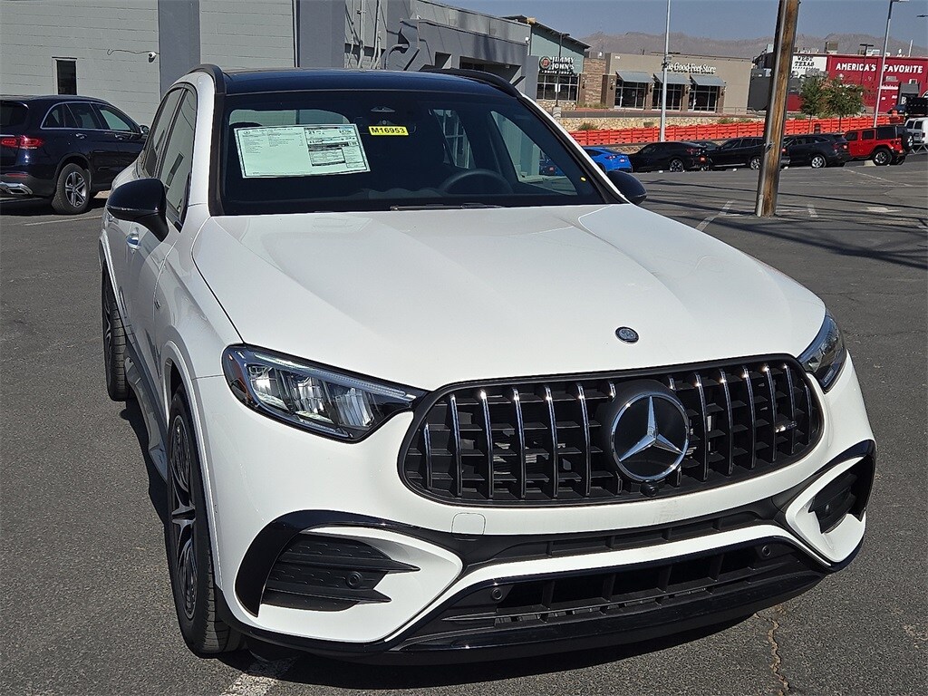2025 Mercedes Benz GLC 43 AMG photo 2