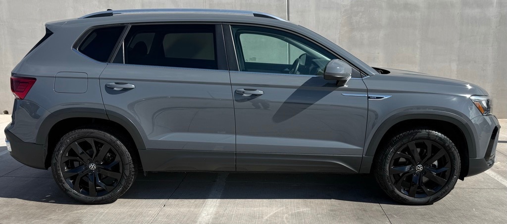 Used 2024 Volkswagen Taos 1.5T SE SUV