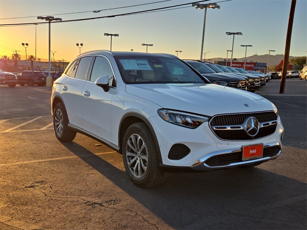 2026 Mercedes-Benz GLC Base's photo