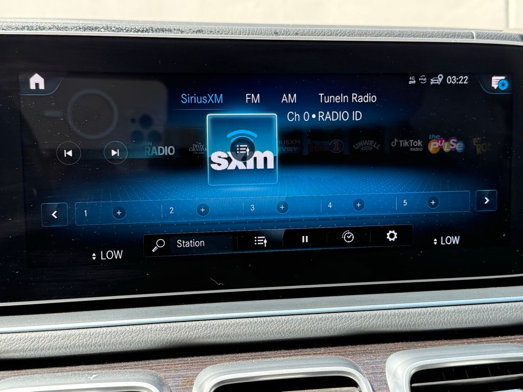 2022 Mercedes-Benz GLS GLS450 - Photo 13