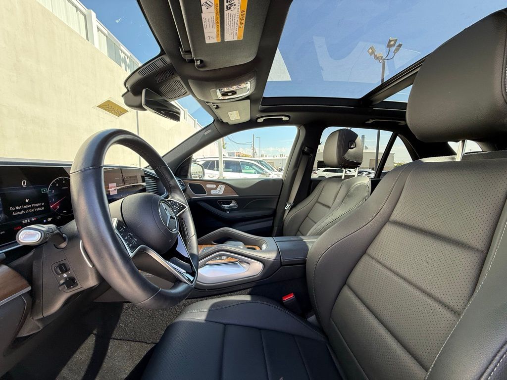 2025 Mercedes-Benz GLE GLE450 - Photo 18