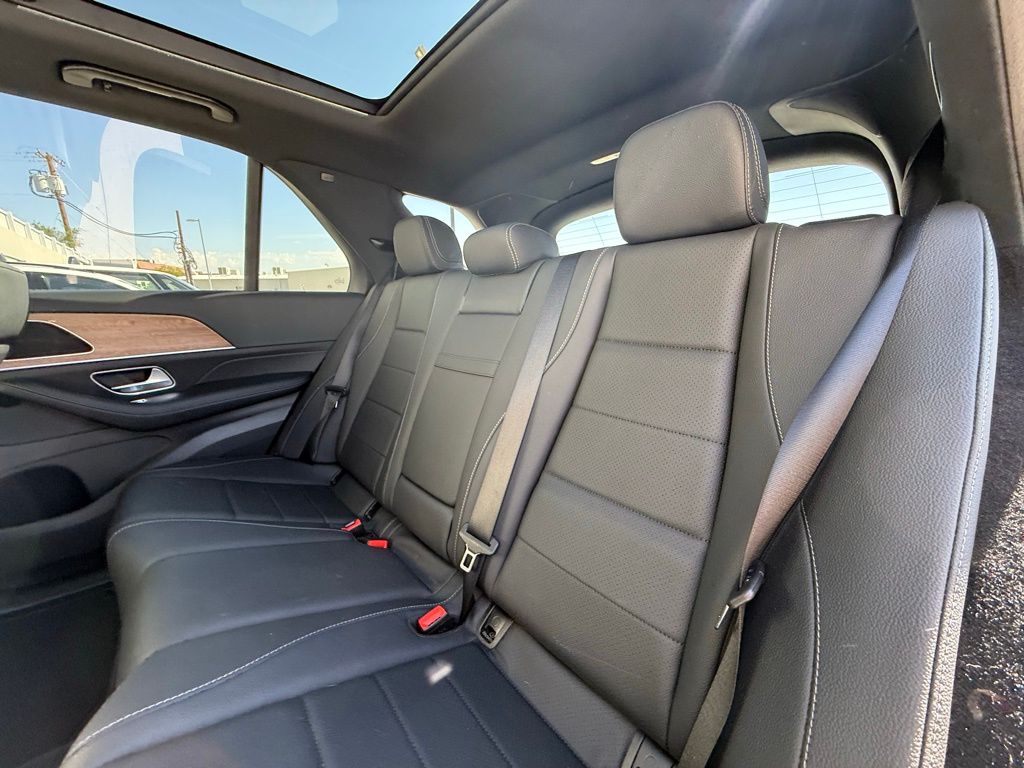 2025 Mercedes-Benz GLE GLE450 - Photo 23
