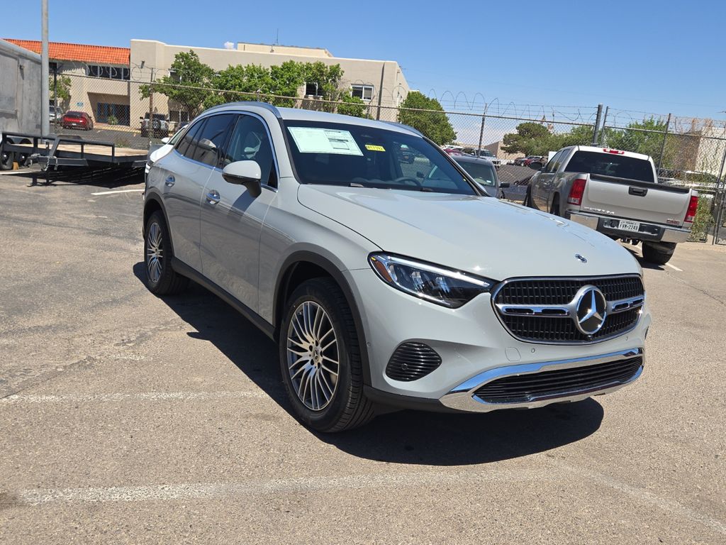 New 2026 Mercedes-Benz GLC GLC 300