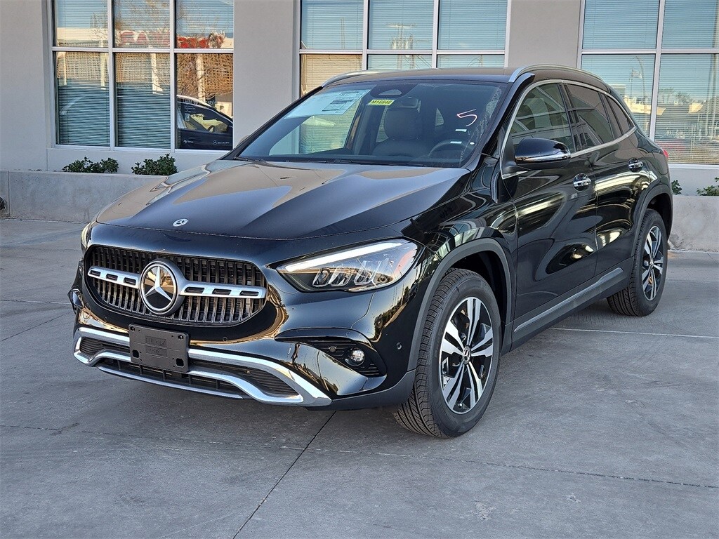 2025 Mercedes Benz GLA 250 photo 3