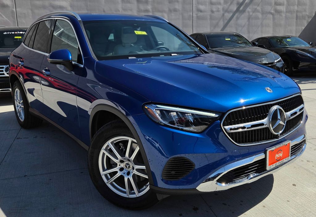 Certified Pre-Owned 2026 Mercedes-Benz GLC GLC 300