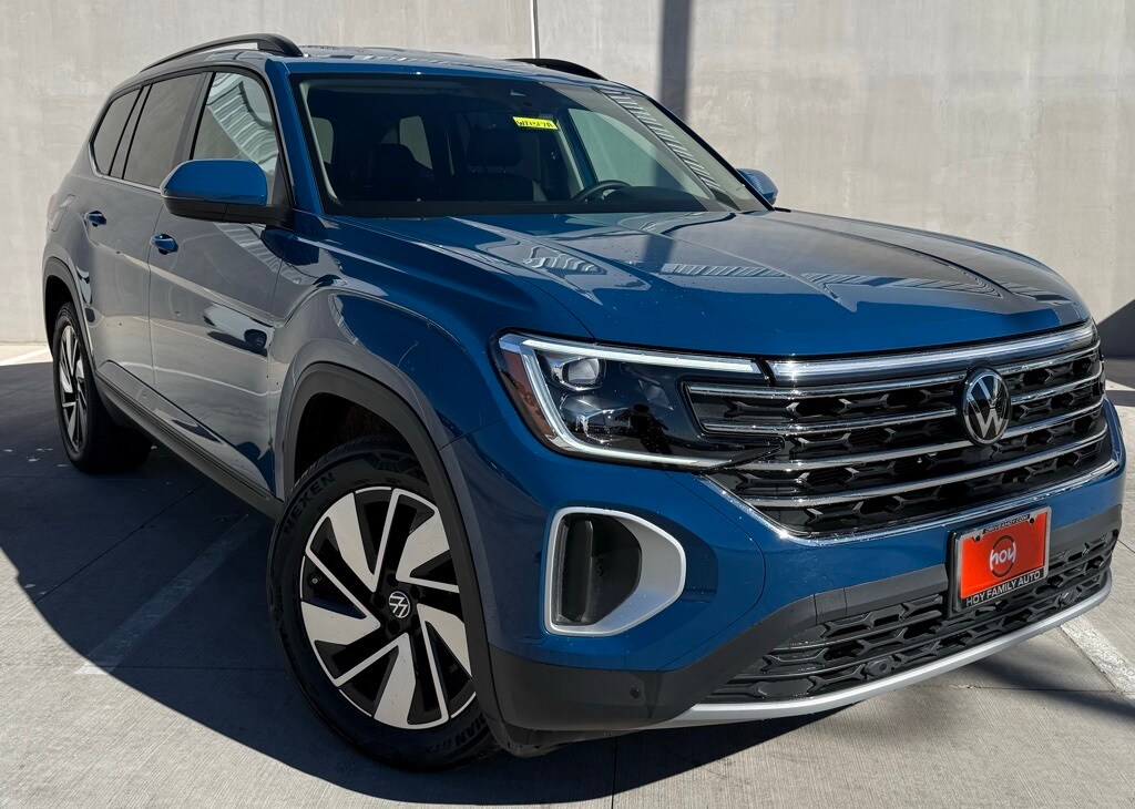 Used 2025 Volkswagen Atlas 2.0T SE w/Technology SUV