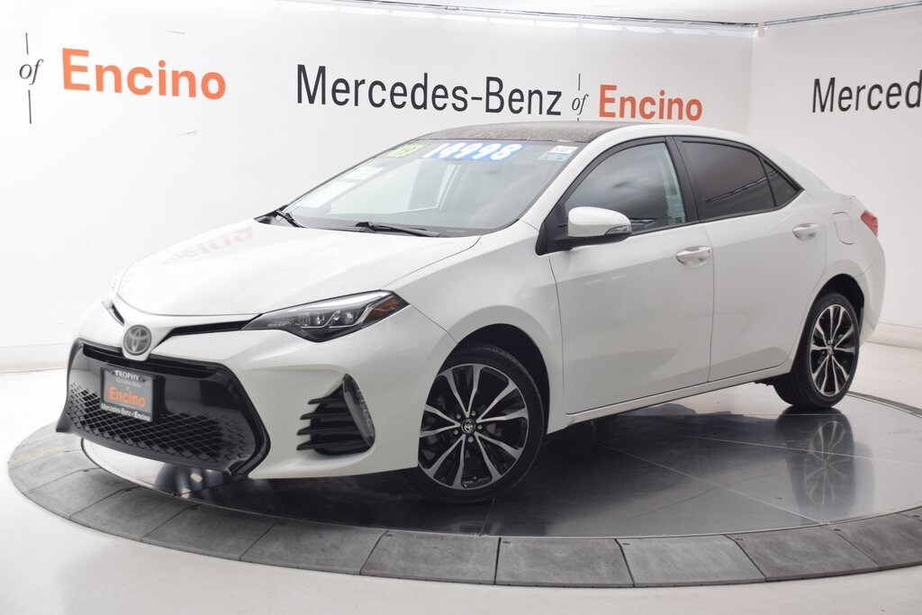 2019 Toyota Corolla L photo 2