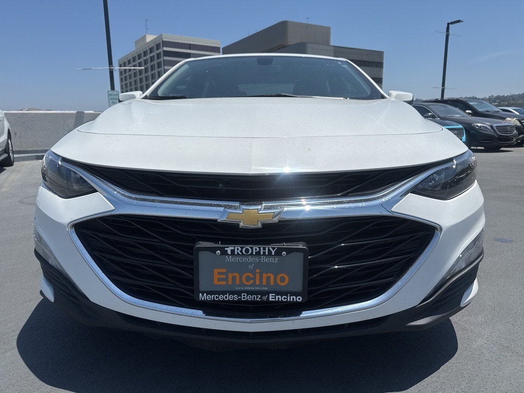 Used 2019 Chevrolet Malibu 1LT with VIN 1G1ZD5ST9KF123062 for sale in Encino, CA