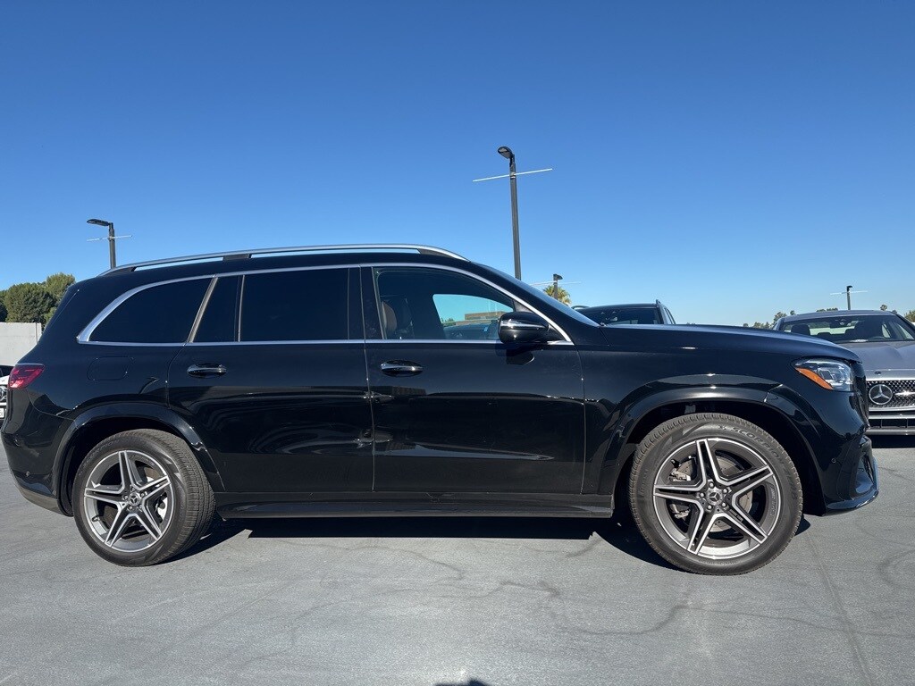 2024 Mercedes Benz GLS 450 photo 4
