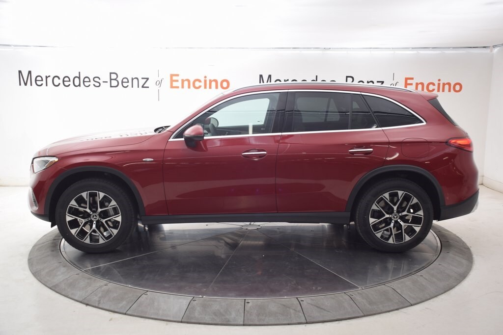 2025 Mercedes Benz GLC 350e 4MATIC photo 2