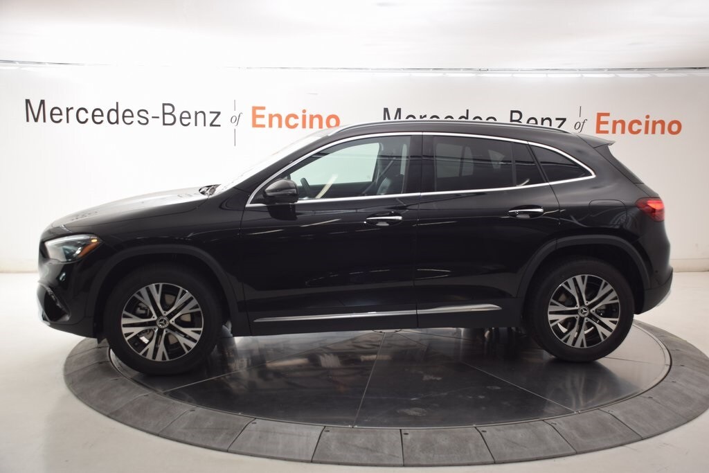 2025 Mercedes Benz GLA 250 photo 3