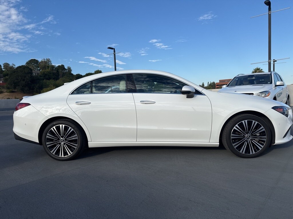 2023 Mercedes Benz CLA 250 photo 4