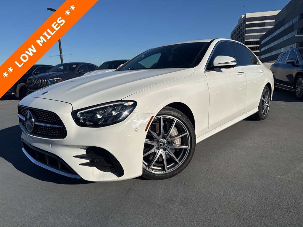 2023 Mercedes-Benz E-Class E350's photo