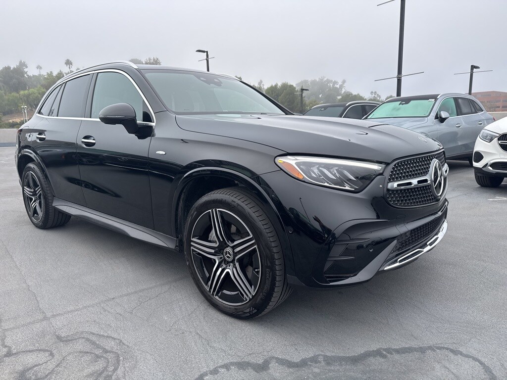 2025 Mercedes Benz GLC 350e 4MATIC photo 3