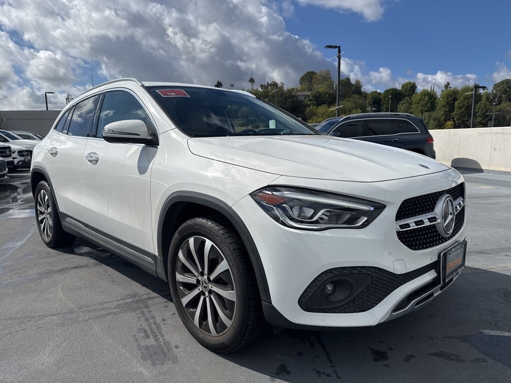 2022 Mercedes Benz GLA 250 4MATIC photo 3