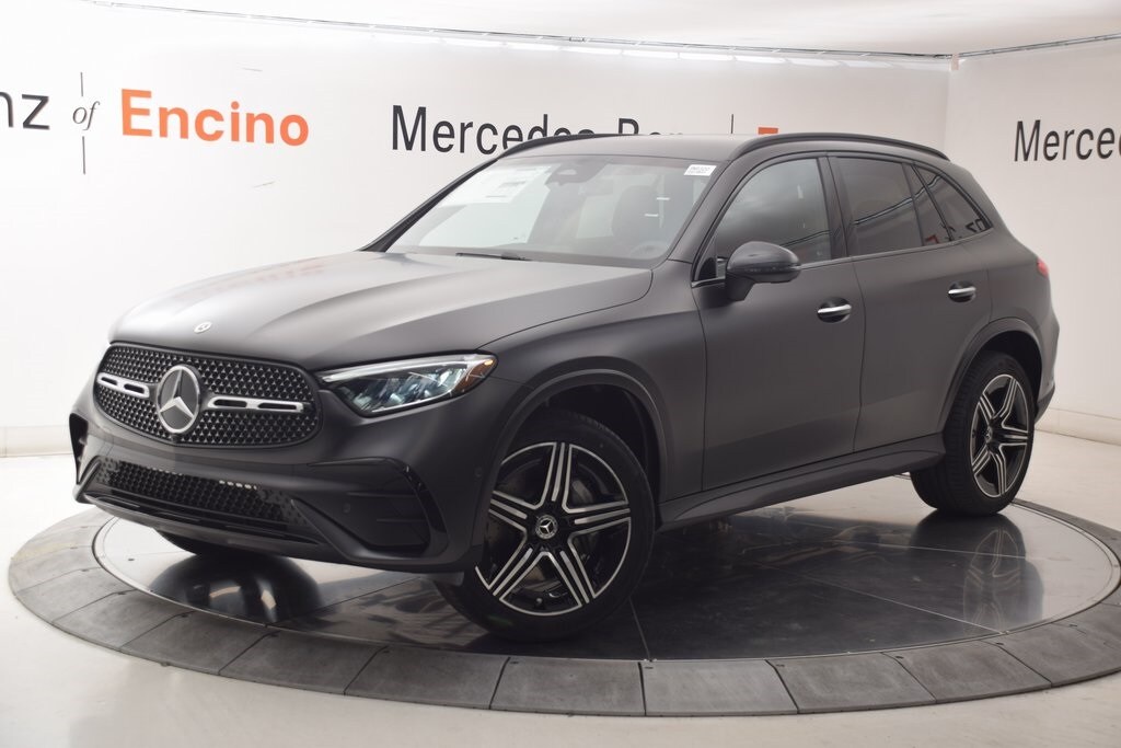 2026 Mercedes Benz GLC 300 photo 2