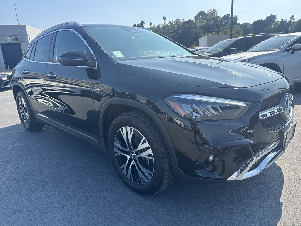 2025 Mercedes Benz GLA 250 photo 3