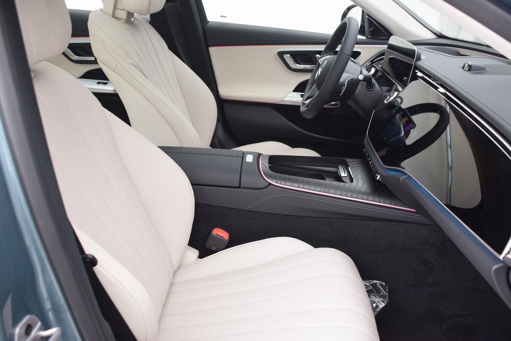 2026 Mercedes-Benz E-Class E350 - Photo 15